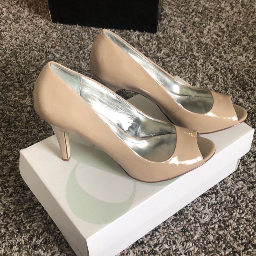 Style & Co nude pumps.